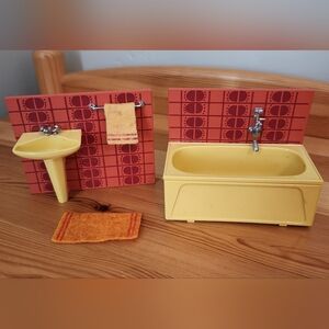 Lundby Vintage Yellow Dollhouse Bathroom Set